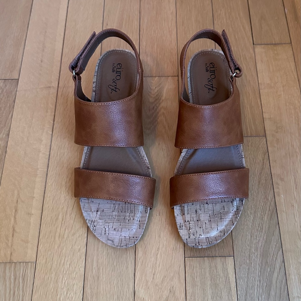 Eurosoft cork wedge woman’s size 8 sandals. Brown leather